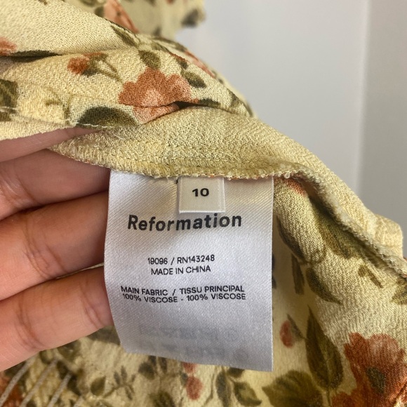 Reformation Delevan Top / Square Neck, Smocked, Floral, Blouse / Size 10 - Picture 8 of 9